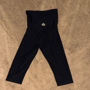 Beyond the Bump Black Maternity cropped Leggings